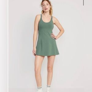 PowerChill Sleeveless Strappy Shelf-Bra Dress size XL